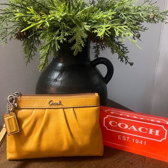Coach Pleated Yellow Wristlet - Picture 1 of 6
